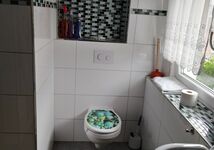 WC WC