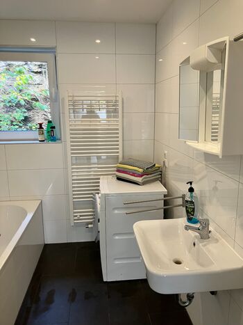 Ideal für Monteure | Unterkünfte für 2-10 Personen I Nahe A81 Bild 4 Ideal für Monteure | Unterkünfte für 2-10 Personen I Nahe A81 Bild 4