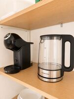 Kaffeemaschine und Wasserkocher Kaffeemaschine und Wasserkocher