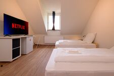 3 Zimmer Wohnung HN Zentrum - Smart TV, Parkplatz, Terrasse Bild 9 3 Zimmer Wohnung HN Zentrum - Smart TV, Parkplatz, Terrasse Bild 9