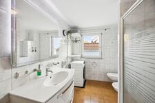 Kaiserstuhl Oase - 4BR/ Küche/ Waschtrockner/Hof Bild 2 Kaiserstuhl Oase - 4BR/ Küche/ Waschtrockner/Hof Bild 2