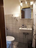 Bad mit Dusche Bad mit Dusche
