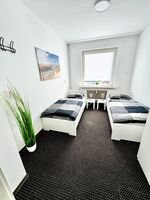 200 m² Wohnung Verl NEU!!! 2-Bäder/2 WC`s/5 Schlafzimmer Bild 9 200 m² Wohnung Verl NEU!!! 2-Bäder/2 WC`s/5 Schlafzimmer Bild 9