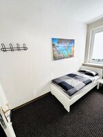 200 m² Wohnung Verl NEU!!! 2-Bäder/2 WC`s/5 Schlafzimmer Bild 3 200 m² Wohnung Verl NEU!!! 2-Bäder/2 WC`s/5 Schlafzimmer Bild 3