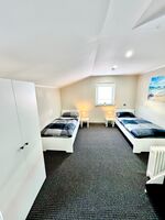 200 m² Wohnung Verl NEU!!! 2-Bäder/2 WC`s/5 Schlafzimmer Bild 17 200 m² Wohnung Verl NEU!!! 2-Bäder/2 WC`s/5 Schlafzimmer Bild 17