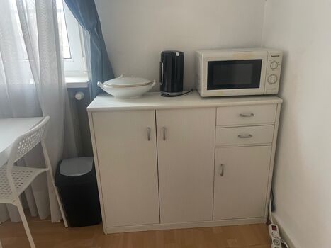 komfortables Einzelzimmer Forbach - Smart TV, Küche und WLAN Bild 5 komfortables Einzelzimmer Forbach - Smart TV, Küche und WLAN Bild 5