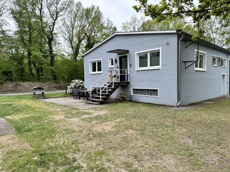 aktuell frei: Schöne, große Monteurwohnung in top-Lage aktuell frei: Schöne, große Monteurwohnung in top-Lage