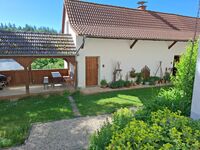 Freisitz und viel Platz um die Sonne zu genießen Freisitz und viel Platz um die Sonne zu genießen