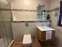 Badezimmer / Doppelzimmer Badezimmer / Doppelzimmer