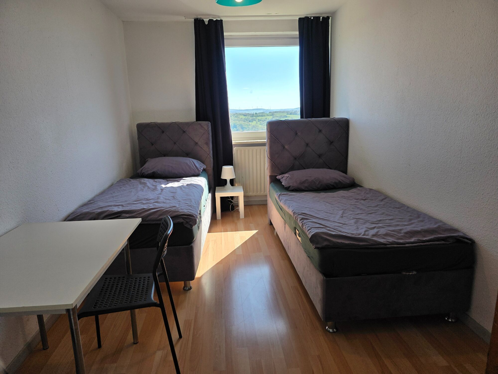 2. Schlafzimmer mit zwei Einzelbetten 2. Schlafzimmer mit zwei Einzelbetten