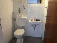 WC WC