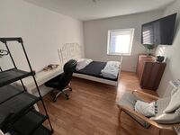 2 Zimmer Wohnung in Stuttgart - Mercedes Museum Bild 2