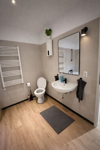 🏠C&V Accommodation Monteurwohnung Essen 4 Picture 5