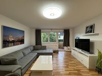 Moderne Unterkunft in Köln Pulheim Bild 2