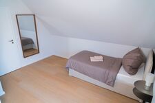 Top eingerichtet | Einzelbetten | Parken u. WLAN | 1-2 Zi Bild 24