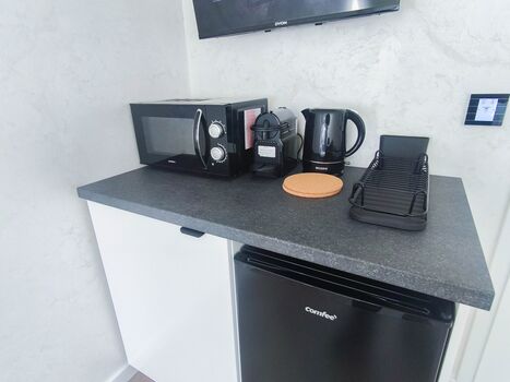 Eigene Teeküche im Zimmer / Own kitchenete inside the room