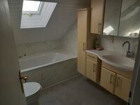 Wohnung mit Grillmöglichkeit in Baunatal (8 Betten) Bild 1