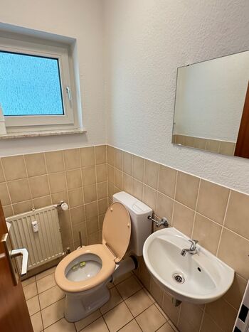 Zentrale Lage für bis zu 8 Monteure Zdjęcie 3