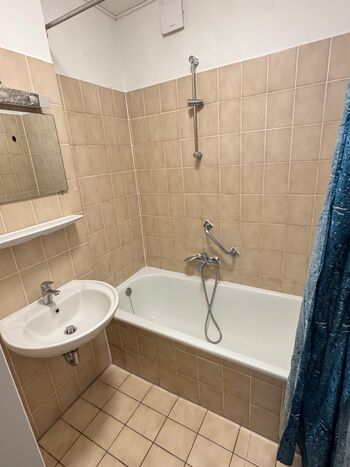 Zentrale Lage für bis zu 8 Monteure Zdjęcie 4