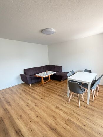Zentrale Lage für bis zu 8 Monteure Zdjęcie 2