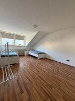 TOP Wohnung mit Balkon, Klimaanlage und Parkplatz Bild 4