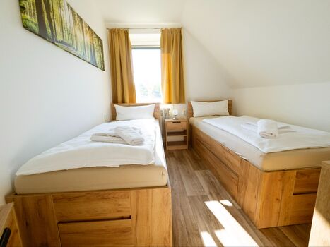 Schlafzimmer 2 - getrennte Betten, auch Zimmer 3