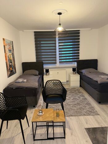 🏠 Moderne & helle Monteurzimmer – sauber, komfortabel & voll ausgestatt Bild 3