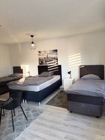 🏠 Moderne & helle Monteurzimmer – sauber, komfortabel & voll ausgestatt Bild 5