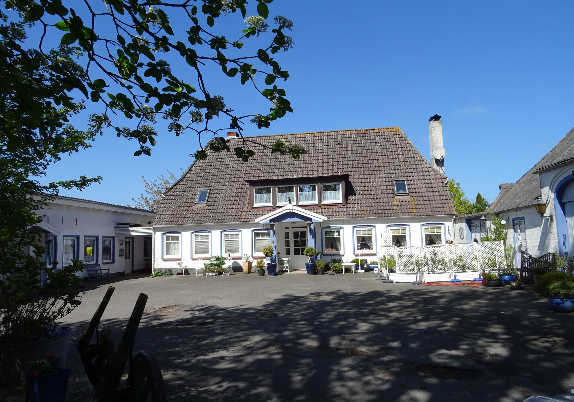 Hofwohnung Steinbergkirche