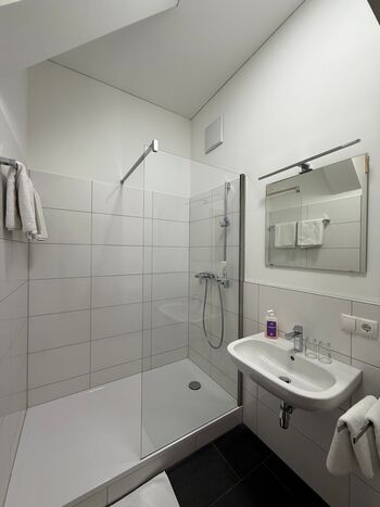 Hotel Pension Löwen nahe Feldkirch - günstige Zimmer für Monteure Bild 4