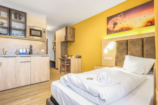 Hotel | EIGENE Küche | Parken | Neu | Smart TV Bild 2