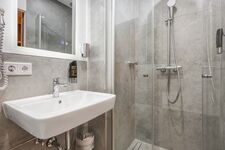 Hotel | EIGENE Küche | Parken | Neu | Smart TV Bild 21