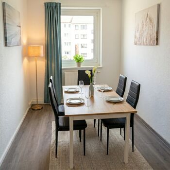 Monteurwohnung Merseburg Zentrum – Küche, W-LAN & Parkplatz Picture 2