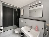 Badezimmer 1
