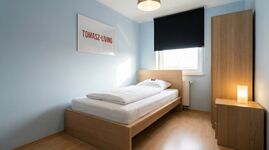 GK48 / TOMASZ-LIVING in WALDFEUCHT - Große Zimmer + TV Bild 1