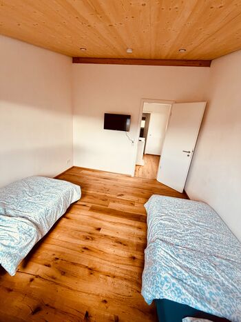 Modernes Haus voll ausgestattet Design / groß Bild 3