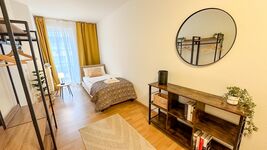 NI Innenstadt | 24 Betten | 5 Wohnungen | Küche | Parken 50m Bild 17