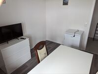 Moderne 3-Zimmer-Wohnung + Gäste-WC, Vollbad, WaMa, SpüMa,TV Bild 16