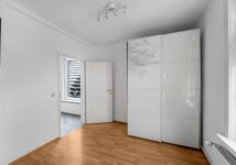 Zimmer mit Schrank- Apartment 1