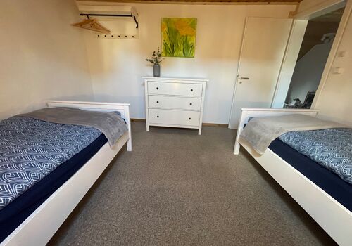 Schlafzimmer mit 2 Einzelbetten