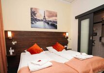 Hotel Little Paris & Villa Oriental Bild 1