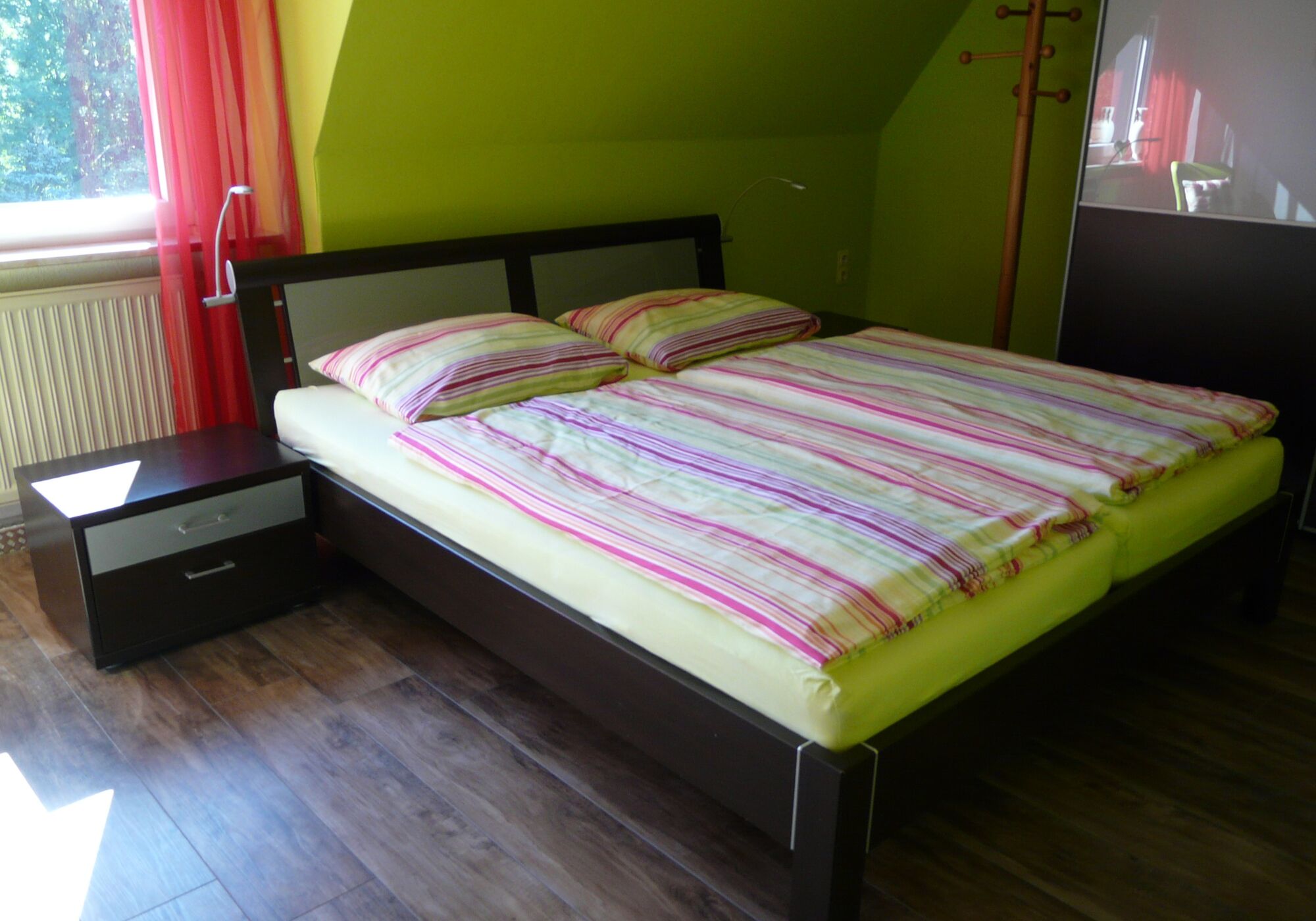 Schlafzimmer 2