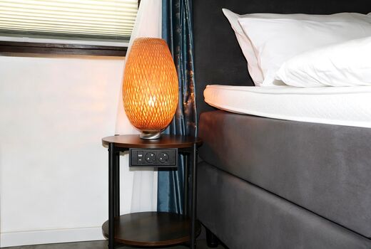 Multicharger USB A+C, 2x230V am Bett