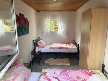 Rosen-Ferienwohnung Bild 2