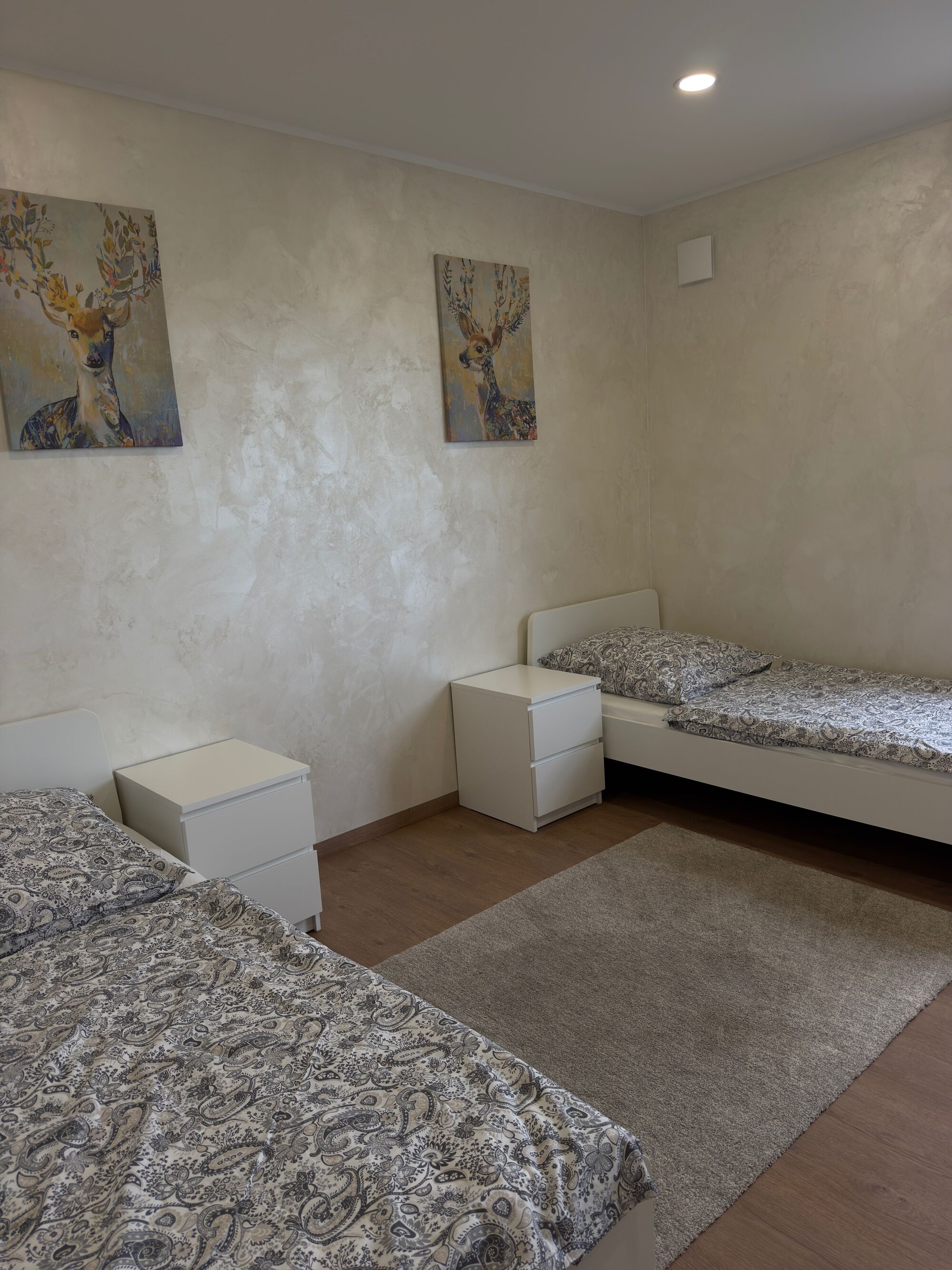 Schlafzimmer 1
