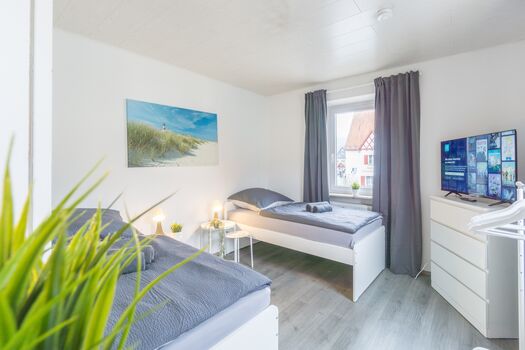 Schlafzimmer mit Smart TV