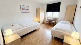 MH20 / TOMASZ-LIVING in OBERHAUSEN - Mikrowelle + Kaffeemasc Bild 3