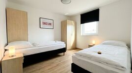 MH20 / TOMASZ-LIVING in OBERHAUSEN - Mikrowelle + Kaffeemasc Bild 1