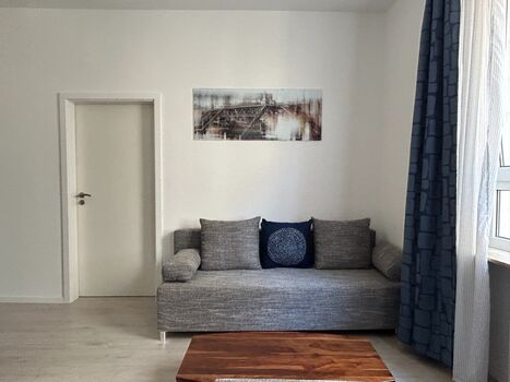 Stilvoll-Zentral-Bahnhof-Altstadt-Mediapaket-W6 Bild 3