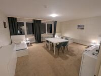 Schöne Monteurwohnung mit 3 Zimmer, Küche,Bad+PKW Stellplatz Bild 2